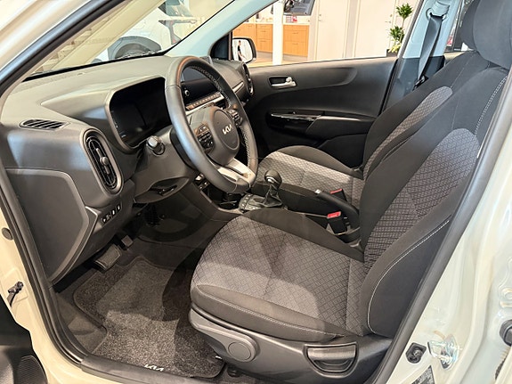 Kia Picanto 4 of 9