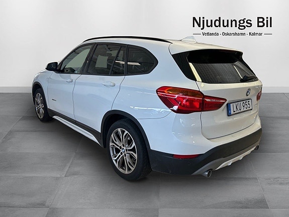BMW X1 2 of 10