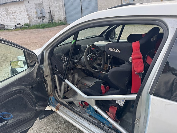 Ford Fiesta 3 of 13