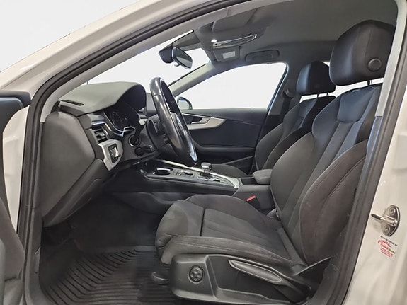 Audi A4 9 of 15