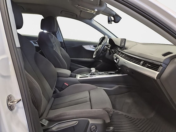 Audi A4 10 of 15