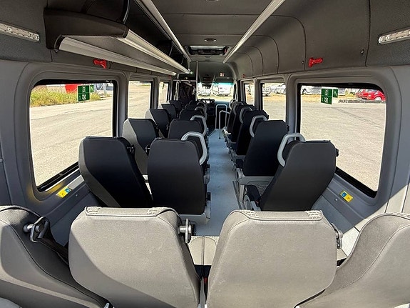Mercedes-Benz Sprinter 517 buss 19 p Lift 5 of 9
