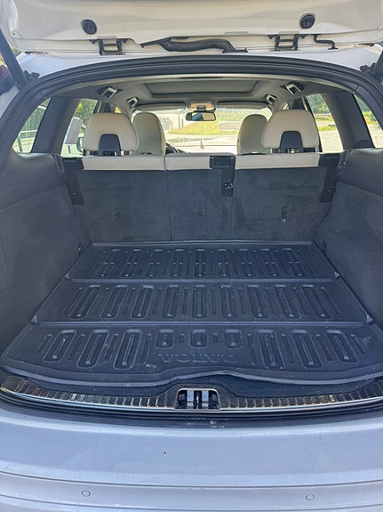 Volvo XC60 3 of 7