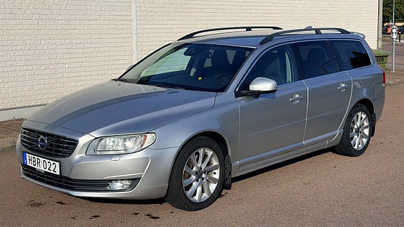 Volvo V70 2 of 28