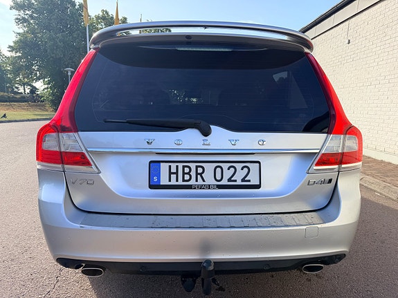 Volvo V70 4 of 28