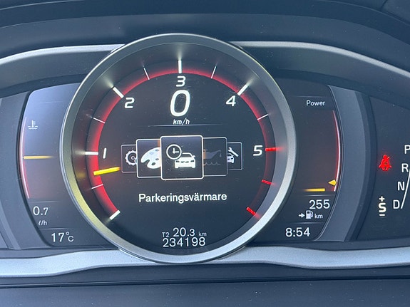Volvo V70 18 of 28