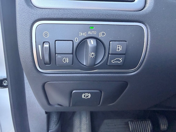 Volvo V70 10 of 28