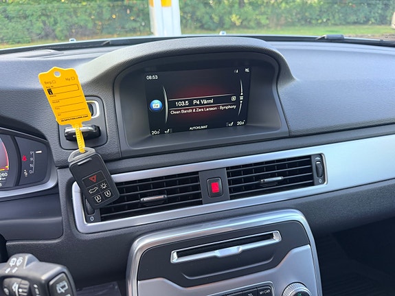 Volvo V70 15 of 28