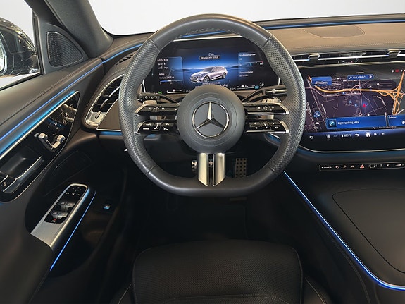 Mercedes-Benz E300 de 10 of 20
