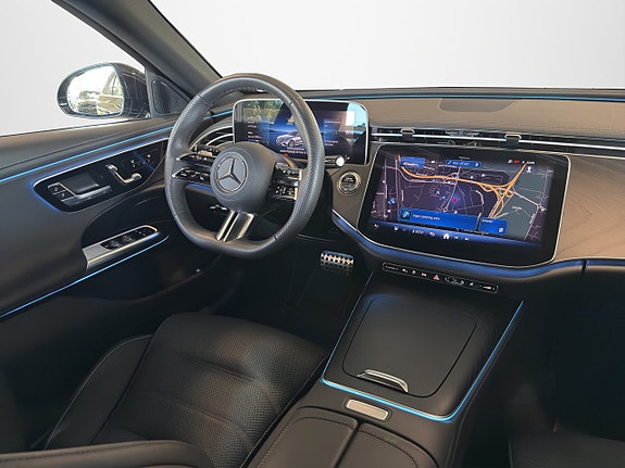 Mercedes-Benz E300 de 13 of 20