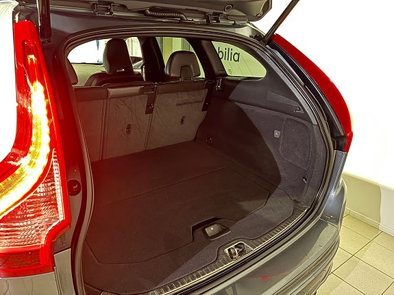Volvo XC60 12 of 14