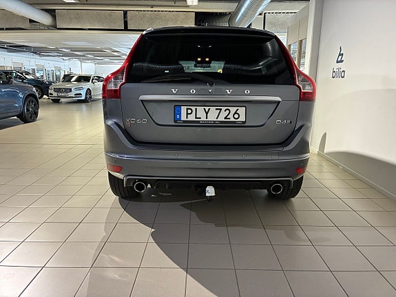 Volvo XC60 10 of 14