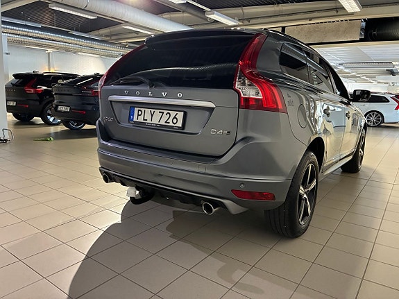 Volvo XC60 11 of 14