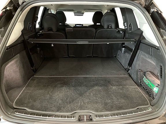 Volvo EX90 14 of 14