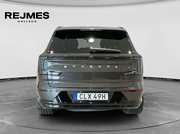 Volvo EX90 8 of 14