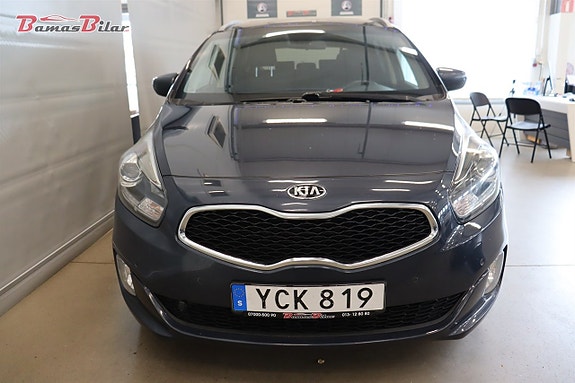 Kia Carens 8 of 23