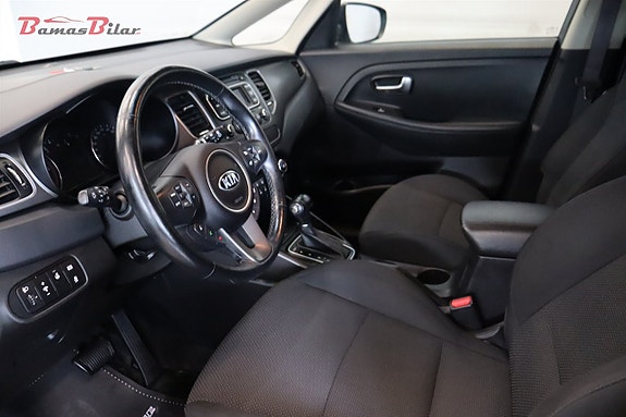 Kia Carens 9 of 23