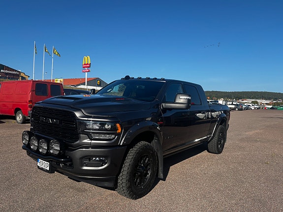 RAM 2500 2 of 10