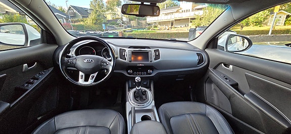 Kia Sportage 3 of 5