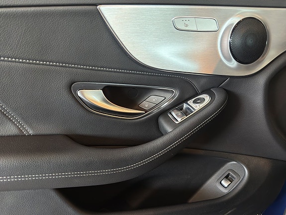 Mercedes-Benz C63 14 of 24