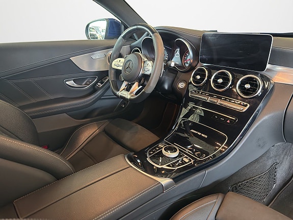 Mercedes-Benz C63 13 of 24