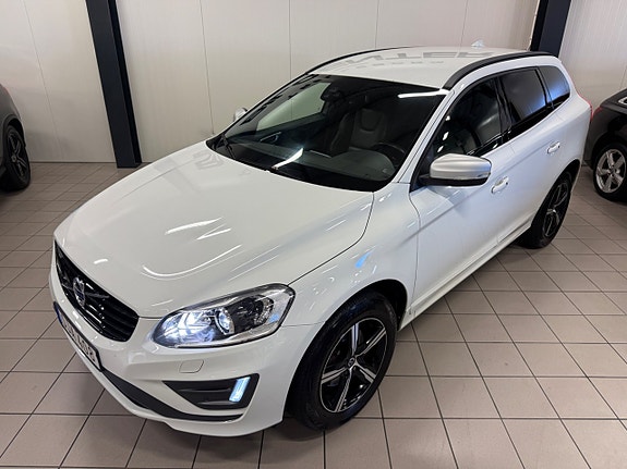 Volvo XC60 2 of 21