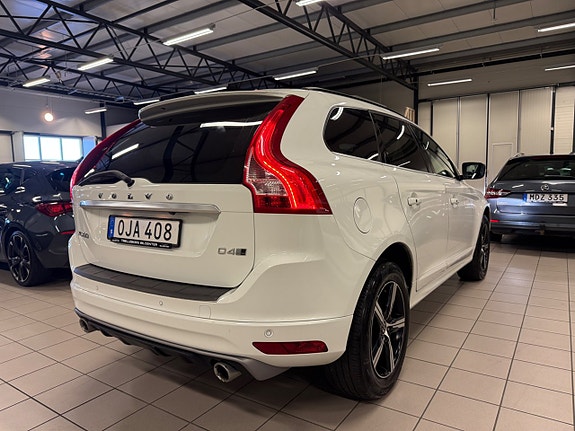 Volvo XC60 10 of 21