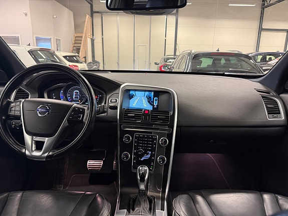 Volvo XC60 17 of 21