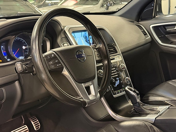Volvo XC60 11 of 21