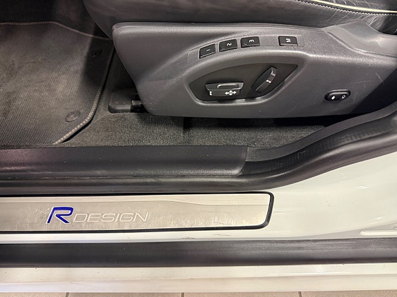 Volvo XC60 13 of 21