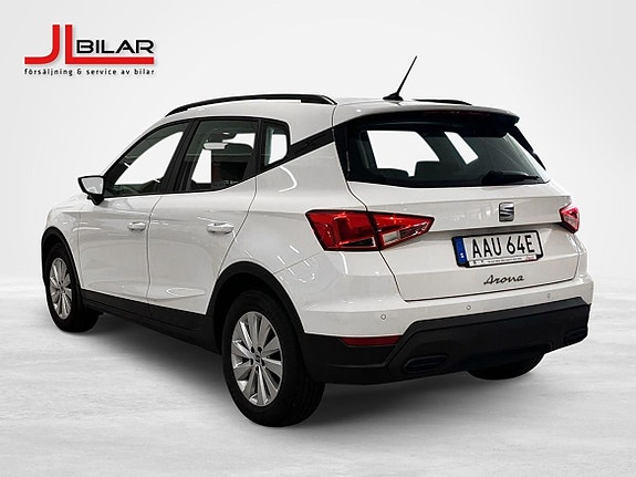 Seat Arona 2 of 6