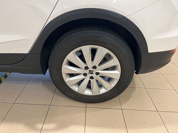 Seat Arona 4 of 6