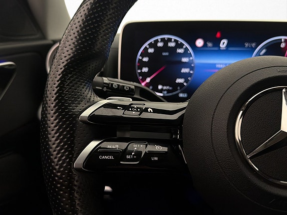 Mercedes-Benz C300 17 of 30