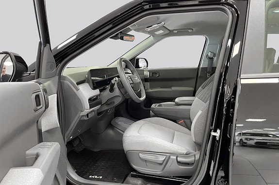 Kia EV3 8 of 14