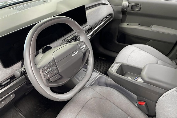 Kia EV3 7 of 14