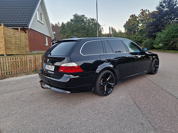 BMW 530d 2 of 7