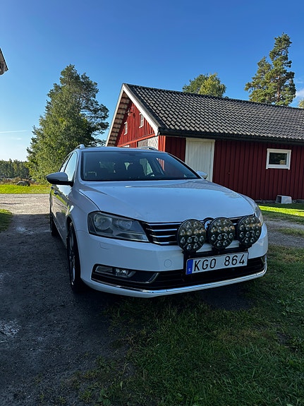Volkswagen Passat 5 of 11