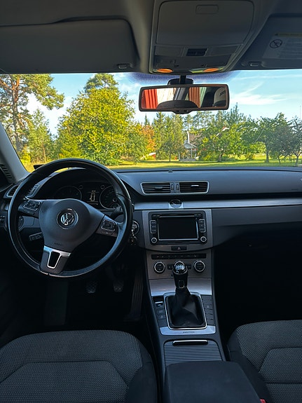 Volkswagen Passat 6 of 11