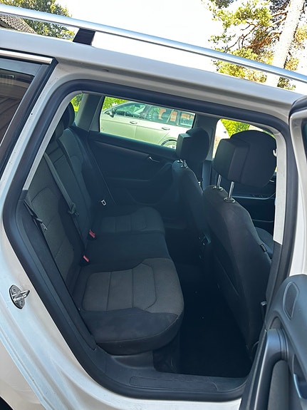 Volkswagen Passat 7 of 11