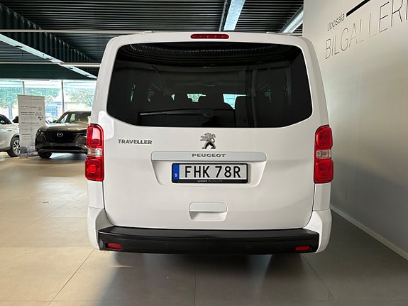 Peugeot Traveller 5 of 18