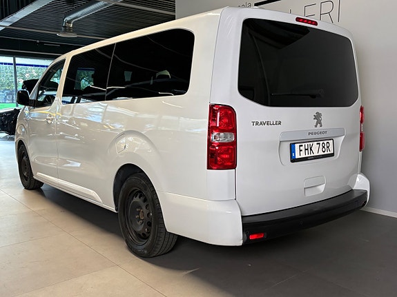 Peugeot Traveller 4 of 18