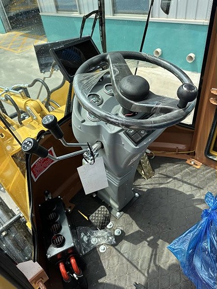 Hjullastare Car Easy 2500kg 4WD inkl snabbfäste för redskap 8 of 10