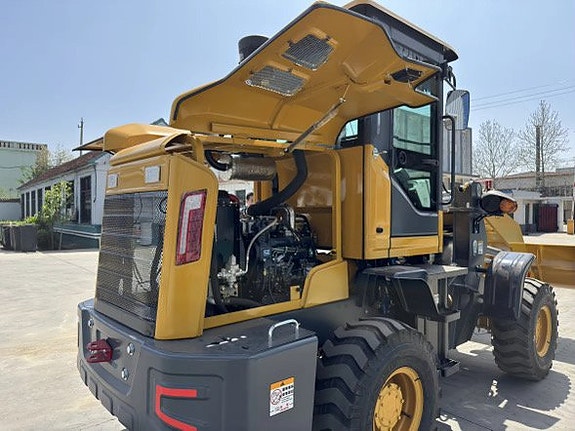 Hjullastare Car Easy 2500kg 4WD inkl snabbfäste för redskap 5 of 10