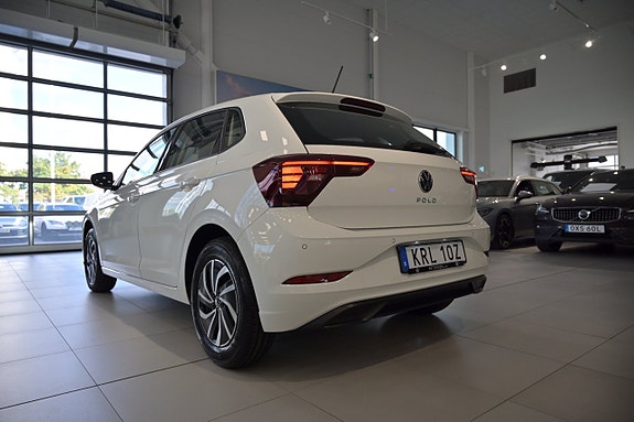 Volkswagen Polo 8 of 24