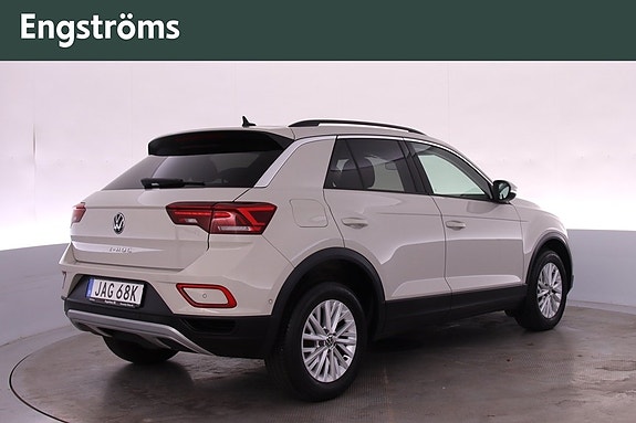 Volkswagen T-Roc 3 of 15