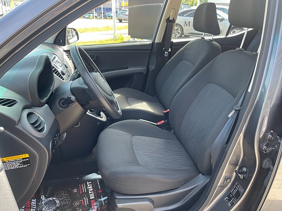Hyundai i10 10 of 18