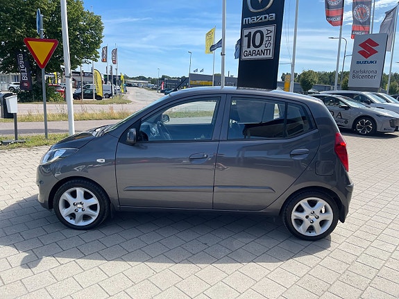 Hyundai i10 8 of 18