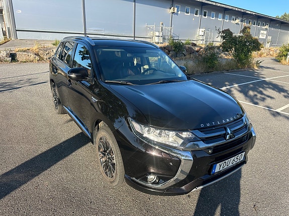 Mitsubishi Outlander 3 of 13