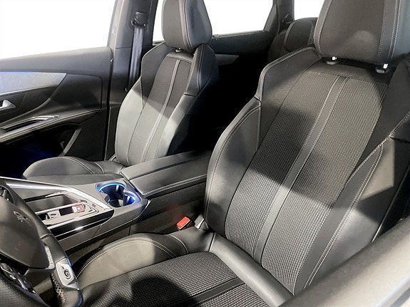 Peugeot 5008 5 of 15