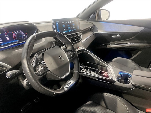 Peugeot 5008 4 of 15